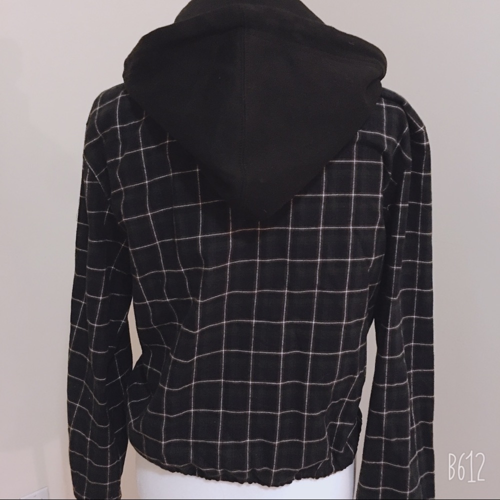 Forever 21 button down sweater - Picture 3 of 5